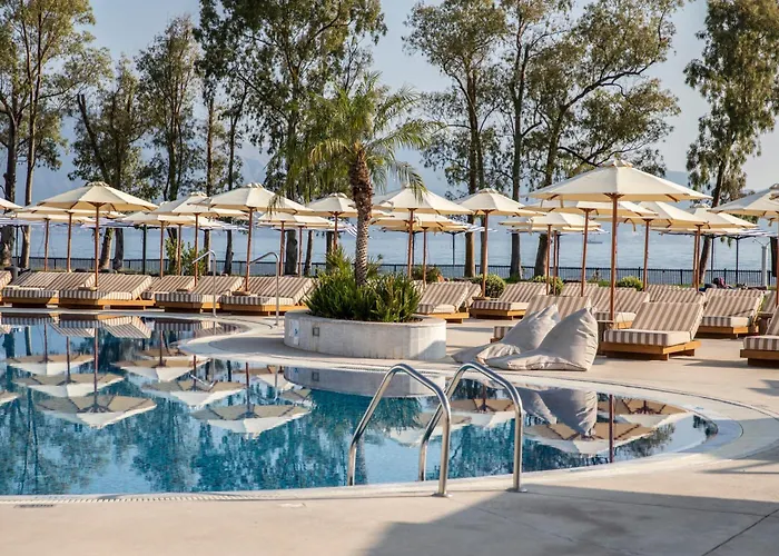Kerkyra Blue & By Louis Hotel Potamós